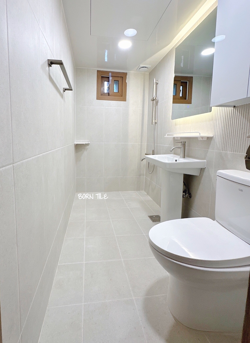 /user/b/borntileandbath/editor/2404/49118504a5a1dae53334f471f9e8f99a_1712505908_2644.jpg 이미지크게보기