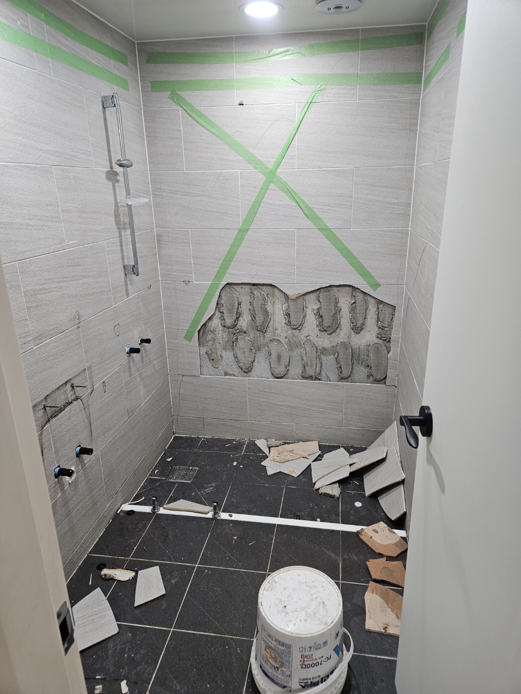 /user/b/borntileandbath/editor/2404/49118504a5a1dae53334f471f9e8f99a_1712505967_5503.jpg 이미지크게보기