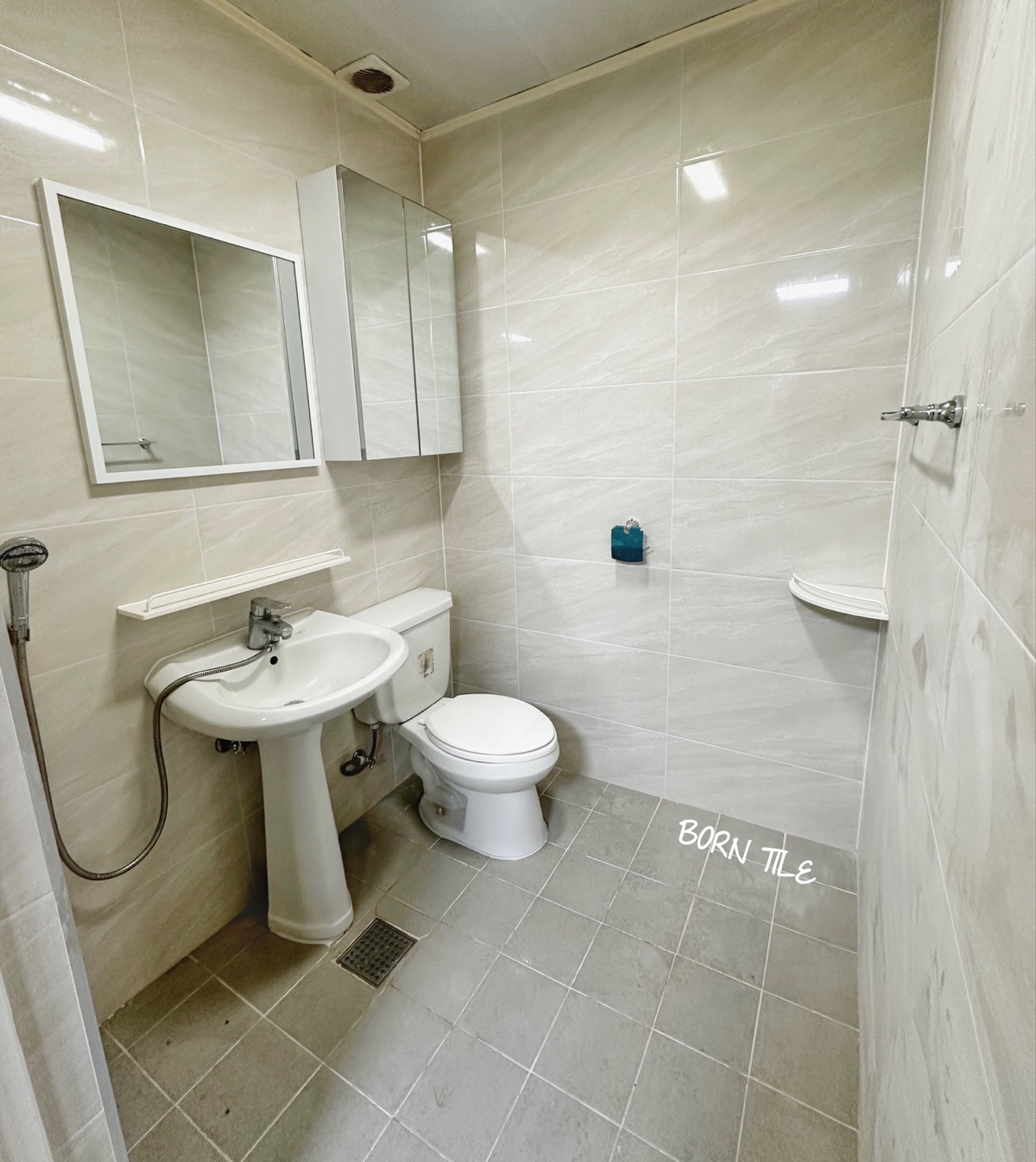 /user/b/borntileandbath/editor/2404/49118504a5a1dae53334f471f9e8f99a_1712506031_5354.jpg 이미지크게보기