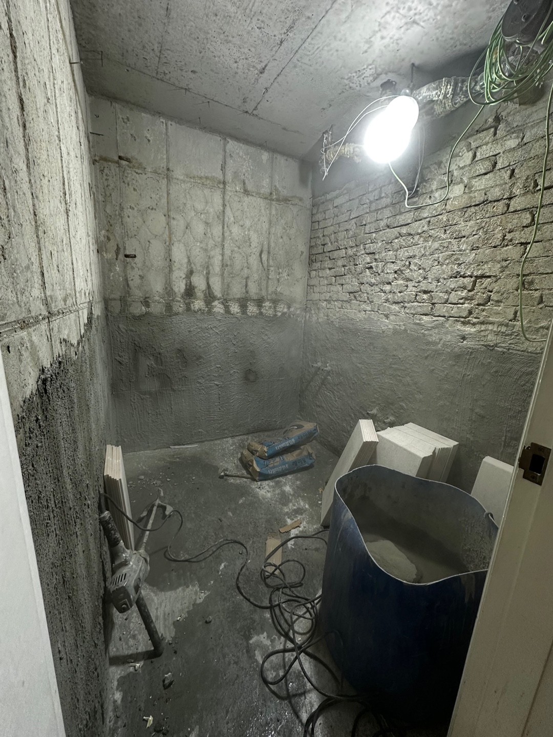 /user/b/borntileandbath/editor/2404/49118504a5a1dae53334f471f9e8f99a_1712506114_9996.jpg 이미지크게보기