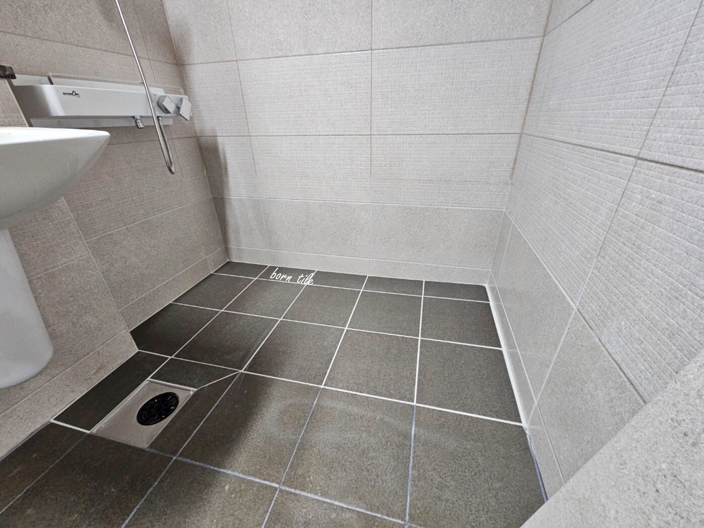 /user/b/borntileandbath/editor/2404/49118504a5a1dae53334f471f9e8f99a_1712506147_9732.jpg 이미지크게보기