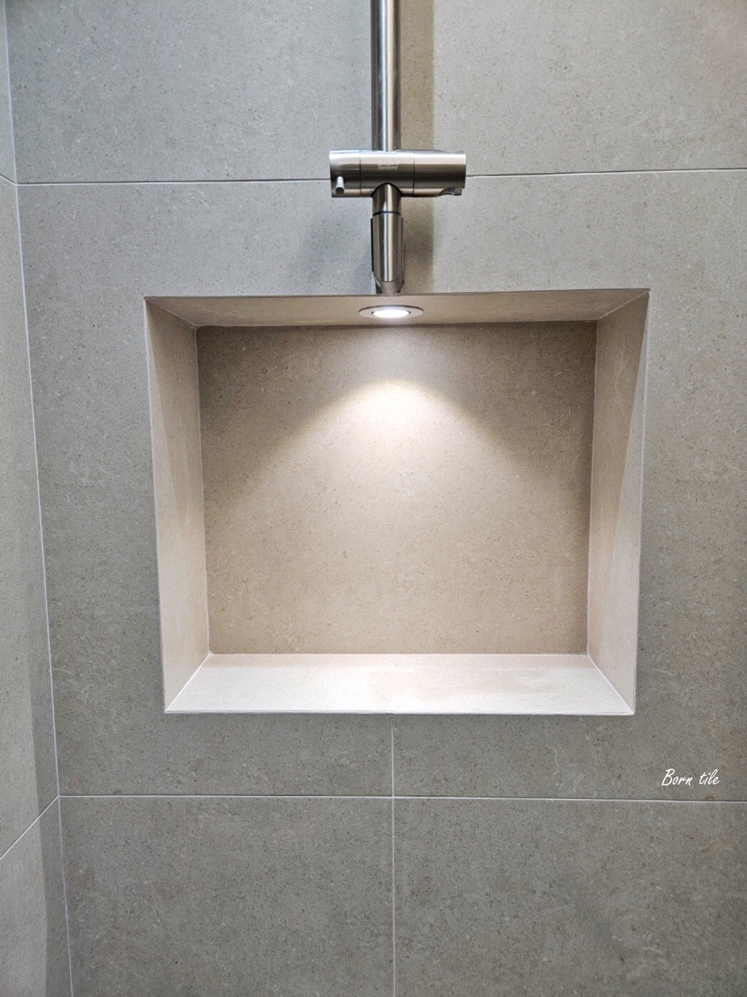 /user/b/borntileandbath/editor/2404/49118504a5a1dae53334f471f9e8f99a_1712506381_372.jpg 이미지크게보기